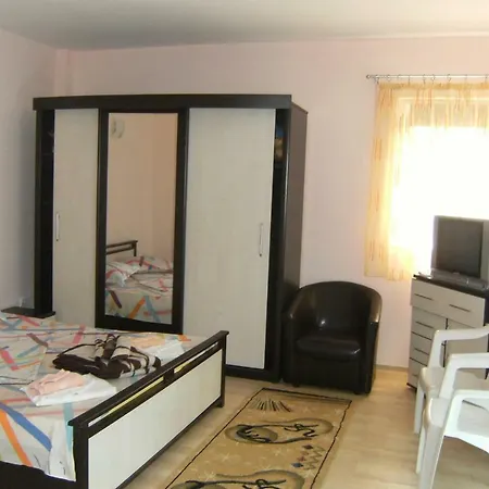 La Roze Guest house Neptun